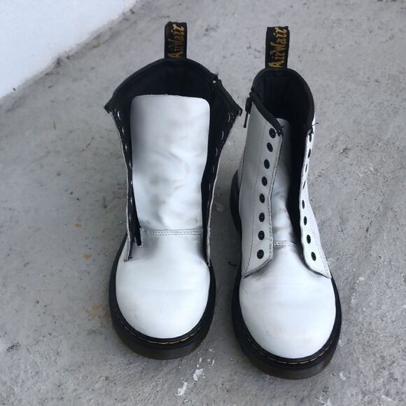 Dr Martens leather boots - Picture 3 of 7